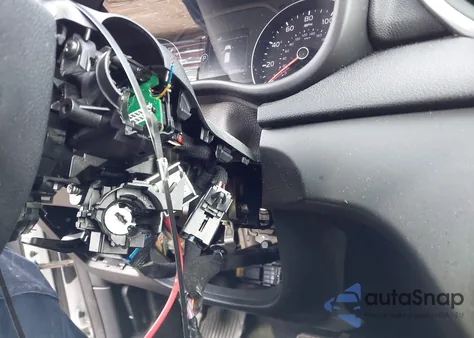 2019 Kia Sportage Lx z USA, uszkodzony, nr VIN KNDPMCAC5K7498445